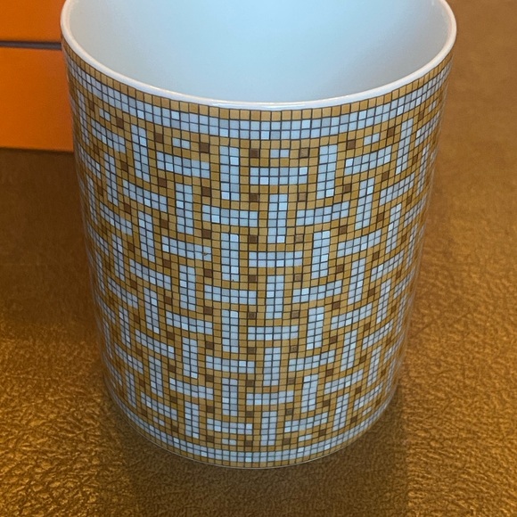Hermes Mosaique Au 24 Gold Mug. New in Box - Picture 3 of 10